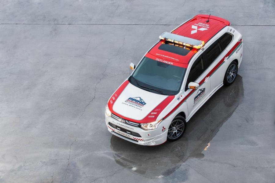 Mitsubishi Pikes Peak Safety Cars 2013 года  (фото 4 из 9)